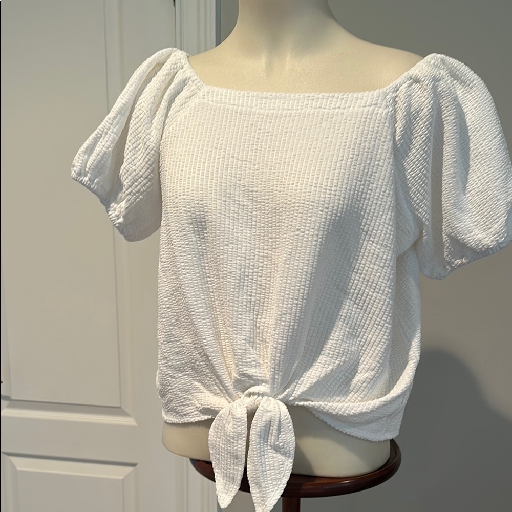 LOFT White Puff Sleeve top. NWT